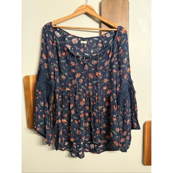 Hollister kimono sleeve floral lace detail tie front blouse size Small - Picture 1 of 5